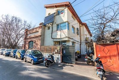 Casă individuală cu 11 camere în Doamna Ghica