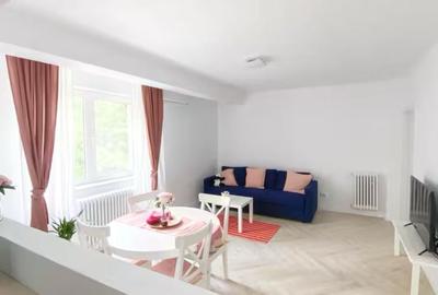 Apartament cu 3 camere semidecomandat în Victoriei - 1