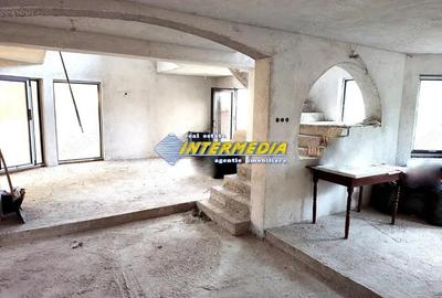 Casă cu 1 camere cu Teren 505 Mp în Cetate - 3