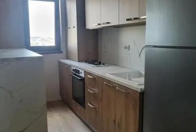 Apartament cu 2 camere decomandat în Km 5 - 4