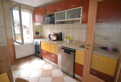 Apartament spațios cu 4 camere, balcon și loc de parcare  Cartier Noua - 8