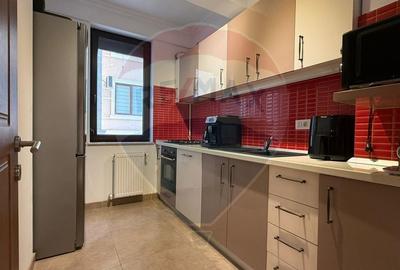 Apartament cu 3 camere decomandat, mobilat în Central - 9