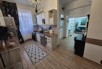 Apartament cu 4 camere decomandat, mobilat în Ultracentral - 12