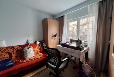 Apartament cu 3 camere semidecomandat, mobilat în Lipovei - 9