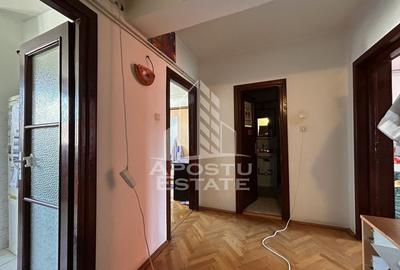 Apartament cu 4 camere decomandat, mobilat în P-ța Unirii - 14
