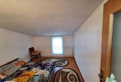 Casă cu 3 camere cu Canalizare în Central - 13