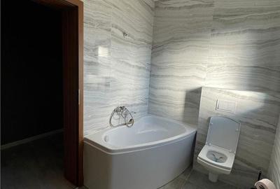 Apartament cu 3 camere semidecomandat în Central - 12