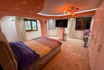 Apartament cu 3 camere decomandat în E3 - 14