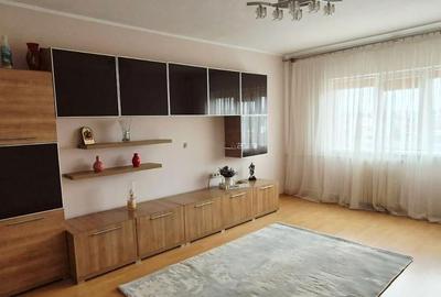 Apartament cu 2 camere decomandat în Km 5