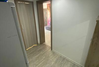 Apartament cu 2 camere semidecomandat în Petrișor - 1
