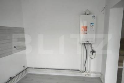 Casă cu 4 camere cu Teren 250 Mp în Lascăr Catargiu - 2