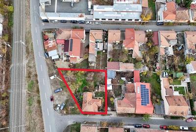 VANDUT! Casa in Micalaca str.Crinului nr.28, teren 621 mp, fs.14,76 ml - 1