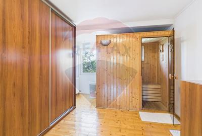 Casa / Vila zona Eroii Revolutiei - 23