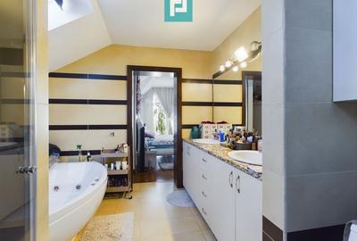 Casă pe Strada Oituz - 36