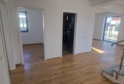 Mogosaia Livezilor vila 2025 P+M,livi+4 Dormitoare+3bai,curte 504mp comison 0% - 6