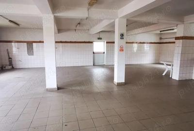 Spațiu comercial, de 1,000 mp, în Central - 9