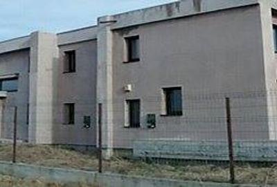 Casă cu 8 camere cu Teren 814 Mp în Săcălaz - 1