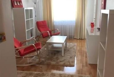 Apartament cu 4 camere semidecomandat, mobilat în Mărăști