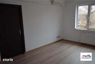 Spațiu comercial, de 45 mp, în Ultracentral - 8