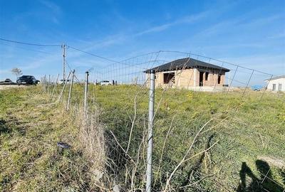 Teren de 522 mp, în Cetariu - 2