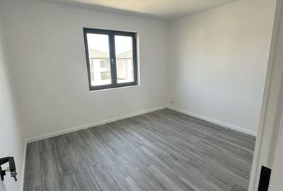 Casă cu 4 camere cu Teren 250 Mp în Central - 7