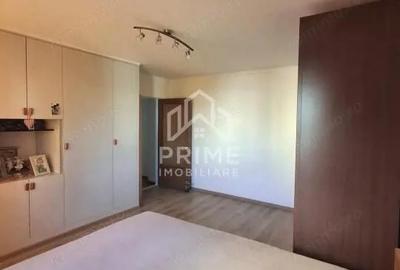 Apartament cu 4 camere decomandat în Central