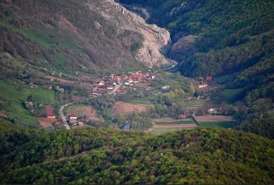 Teren de 600 mp, în Poiana Galdei - 1