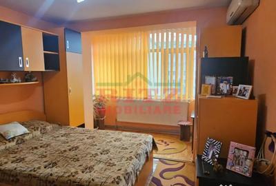Apartament cu 3 camere decomandat în Central - 2