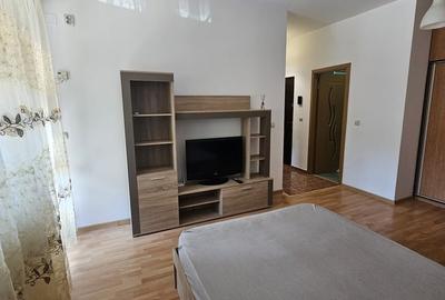 Garsonieră decomandată în Colentina