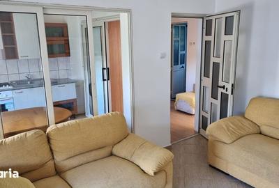 Apartament cu 2 camere decomandat în Calea București - 4