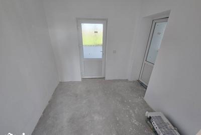 Casă cu 7 camere cu Teren 1775 Mp în Zădăreni - 8
