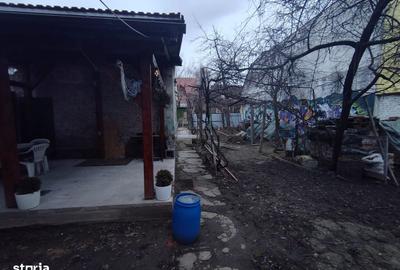 Teren de 393 mp, în Central - 2