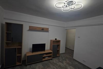 Garsoniera decomandata recent renovata cu centrala proprie - 1