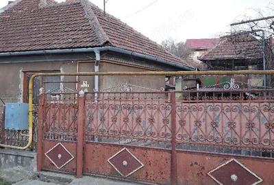 Casă cu 3 camere cu Teren 720 Mp în Central - 4