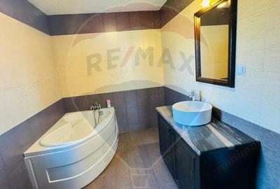 Casa / Vila cu 4 camere de vanzare - 17