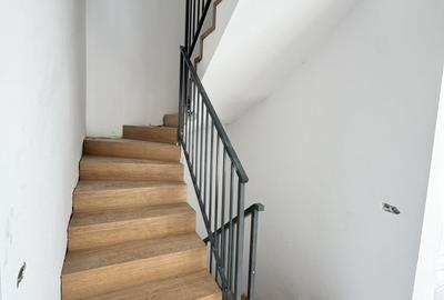 Duplex cu 4 camere cu Canalizare în Chinteni - 3