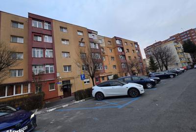 Garsonieră decomandată în Astra - 7