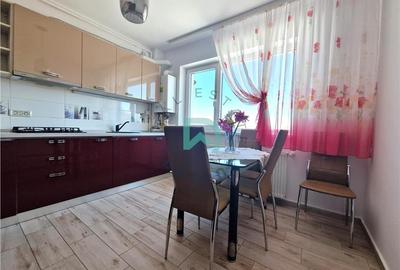 Apartament cu 2 camere decomandat în Tractorul - 12