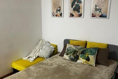 Garsonieră decomandată, mobilată în Titan