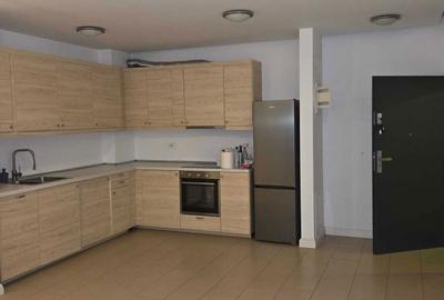 Apartament cu 3 camere decomandat în Sisești - 1