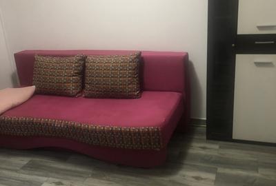 Titan, Trapezului - 2