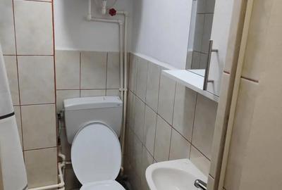 Garsonieră decomandată în Micro 14 - 2