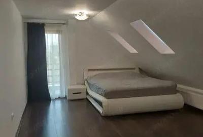 Apartament cu 4 camere în Central - 12