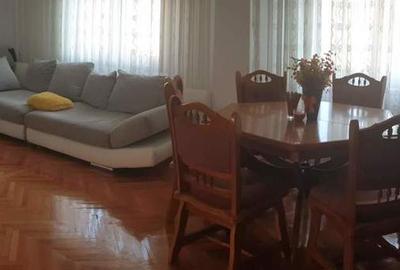 Apartament cu 5 camere semidecomandat în Central - 3