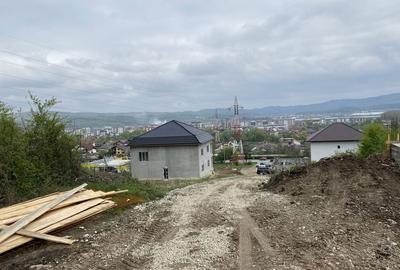 Teren de 1850 mp, în Troianu - 3