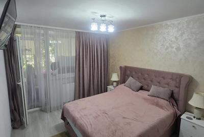 De vanzare apartament 3 camere, etaj 1 4, foarte aproape de metrou 1 Decembrie - 5