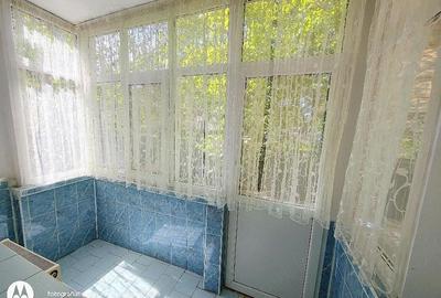 Apartament cu 2 camere semidecomandat în Micro 4 - 8
