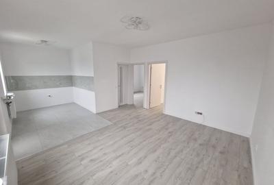 Duplex cu 3 camere cu Canalizare în Central - 36