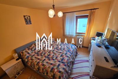 Apartament cu 4 camere decomandat în Ștrand