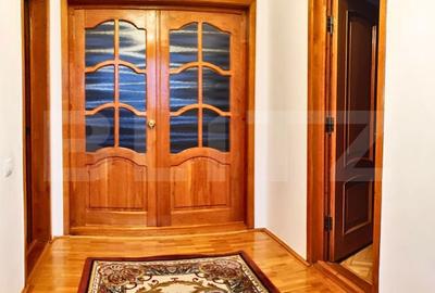 Casă cu 10 camere cu Teren 1178 Mp în Micro 6 - 14